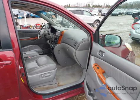 2007 Toyota Sienna Xle z USA, uszkodzony, nr VIN 5TDZK22C17S055746